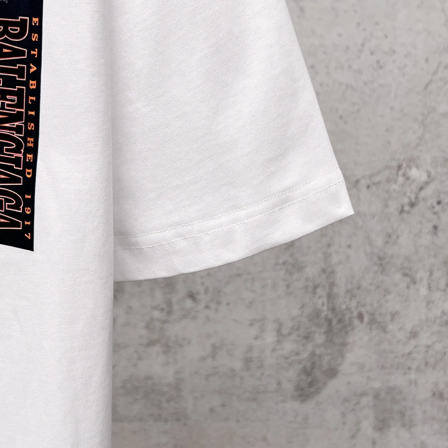 【 . Quality】BALENCI*GA/ .SS 26 New Arrival 。 Balenclag* T 。 ， . Authentic 。 ！ ZP 。 260 ， . ， ， 。 。 。 ， 。 OS . Same Style ：BL 263791 ：Black，White Size：XS S M L